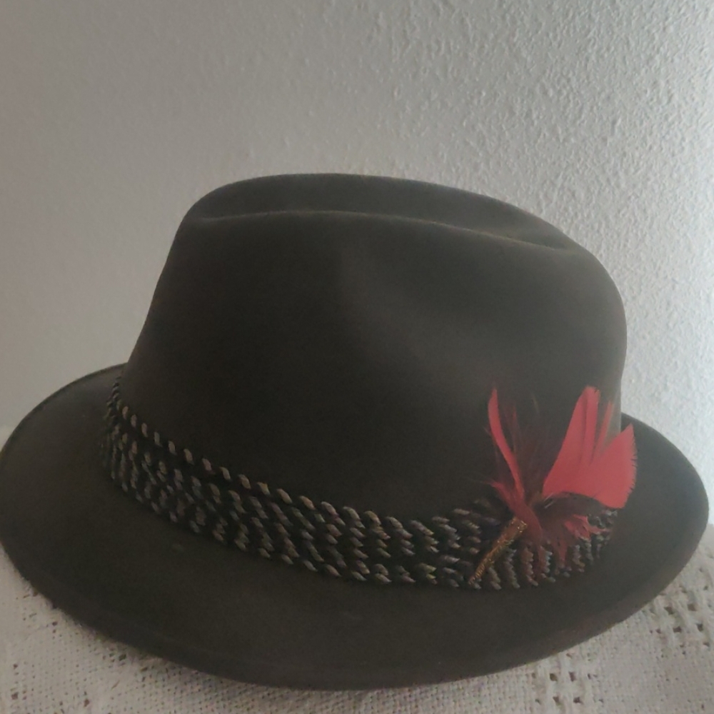 Mallory 5th Avenue grey very nice hat
